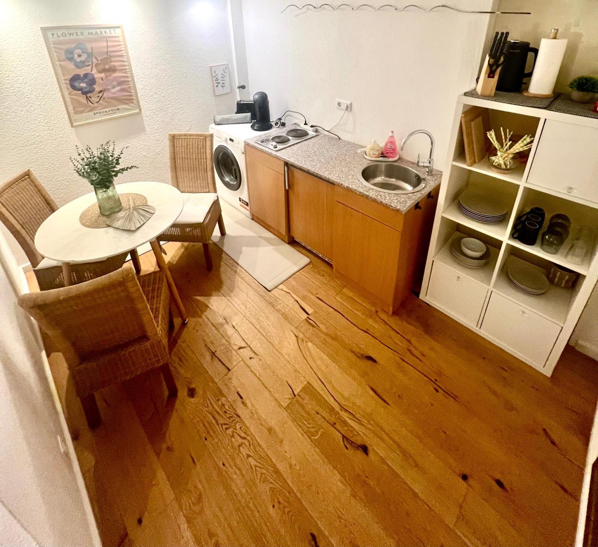 Gemuetliche Souterrain Wohnung Neben Der Universitaetsklinik In Homburg Гомбург Екстер'єр фото